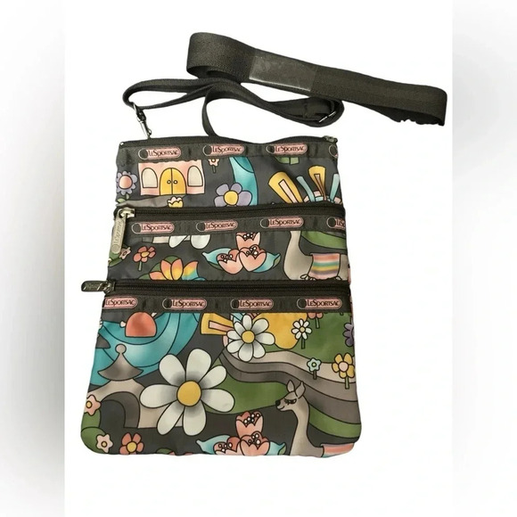 LeSportSac Madison CrossBody Gray TRIPLE POCKET ARTIST IN RESIDENCE LLAMA LEMUR - Picture 1 of 5